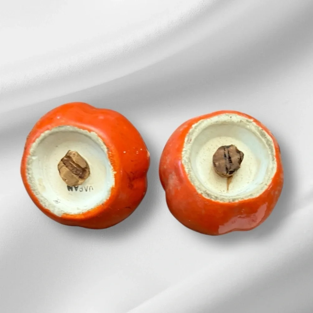 Vintage Salt & Pepper Shakers - Picture 5 of 5